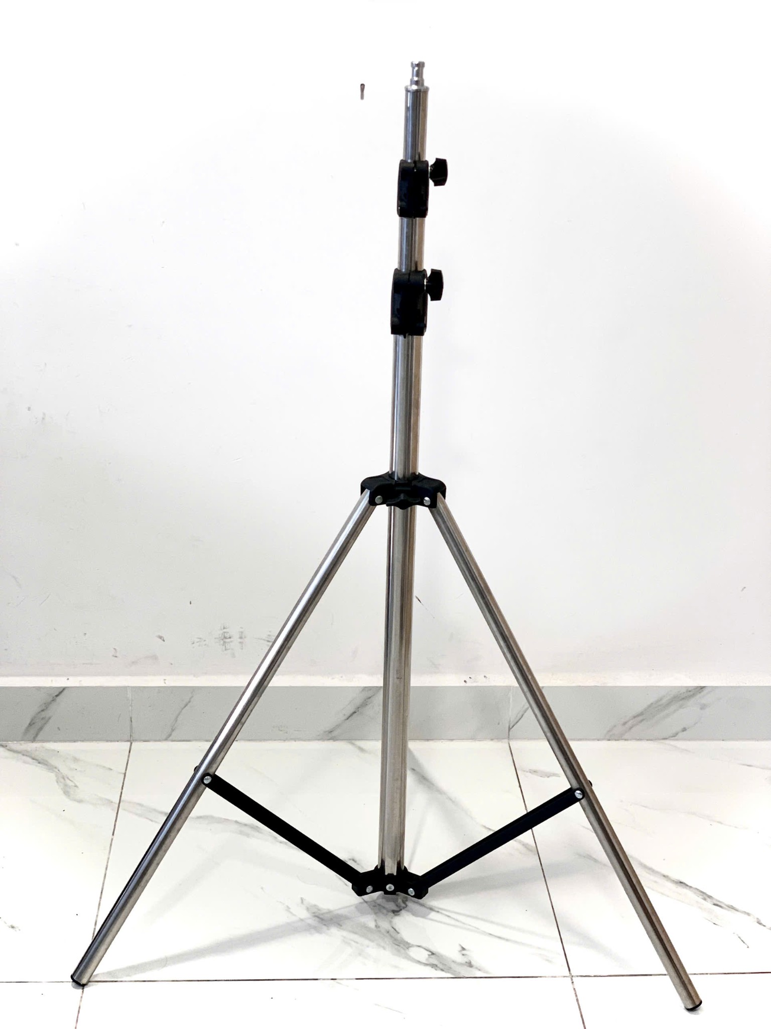 Chân đèn Inox, khớp đen UP280