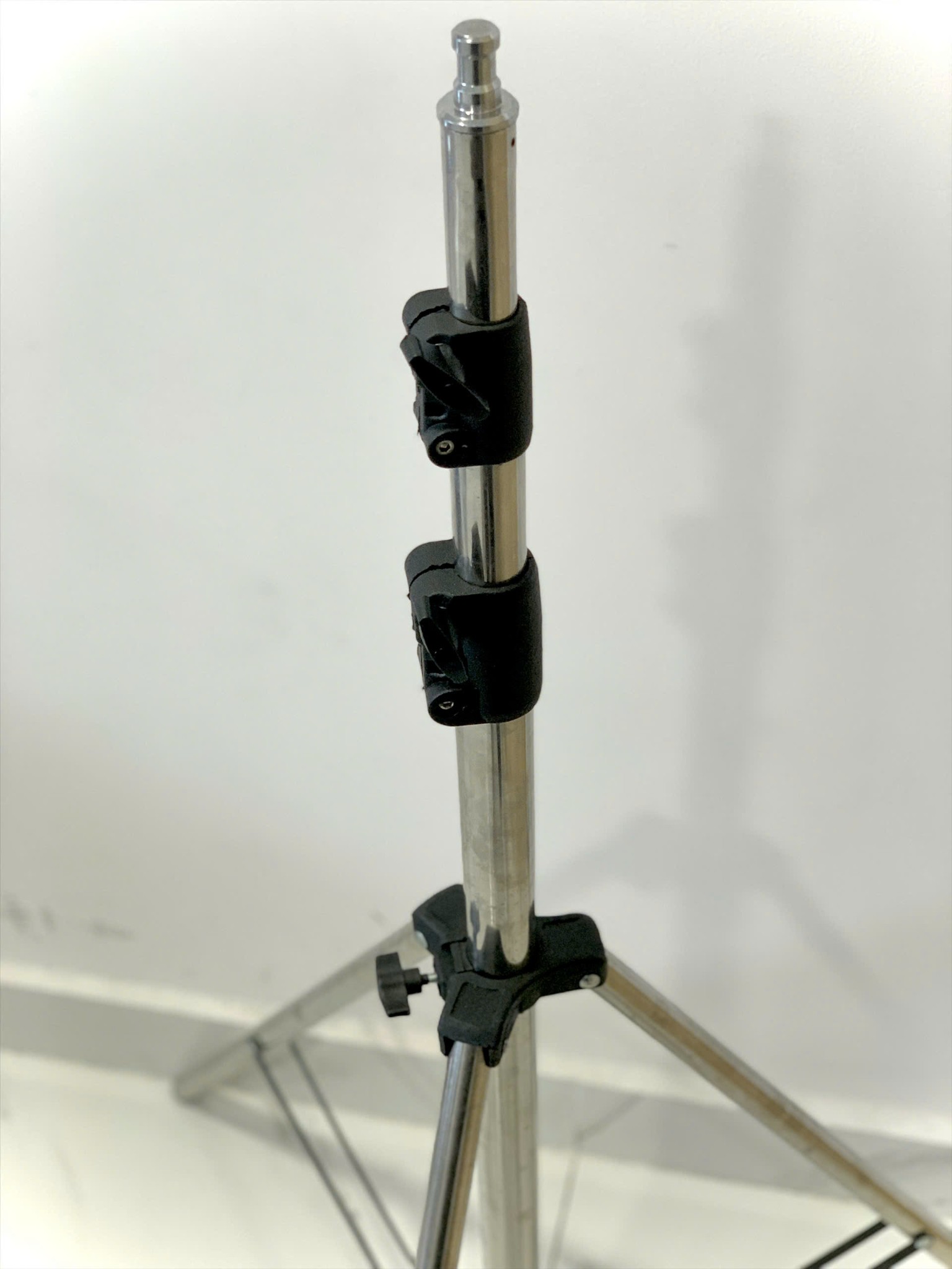 Chân đèn Inox, khớp đen UP280