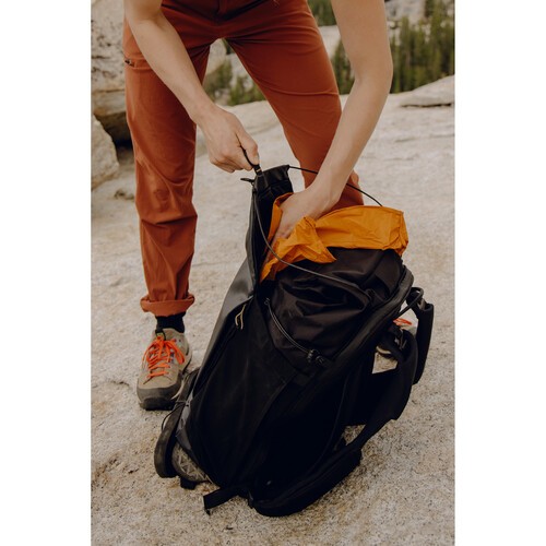 Peak Design Outdoor Backpack (Black - 25L)
