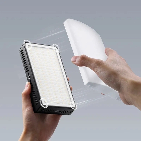 Ulanzi 40W P40 RGB - Đèn Pocket Light Ulanzi LM-P40 RGB công suất 40W