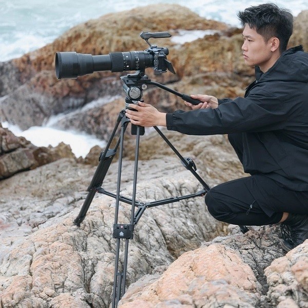 Chân quay Tripod Ulanzi T046 VideoFast Heavy Duty chất liệu Carbon Fiber 164cm