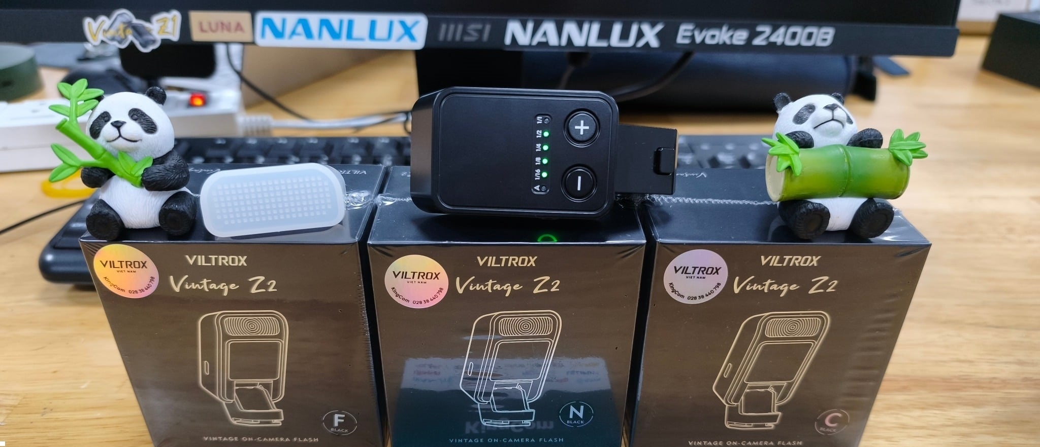 Đèn Flash Viltrox Vintage Z2 (Mẫu mới 2026) Auto TTL Cho Máy Ảnh Sony, Fujifilm, Nikon, Canon - Chính Hãng