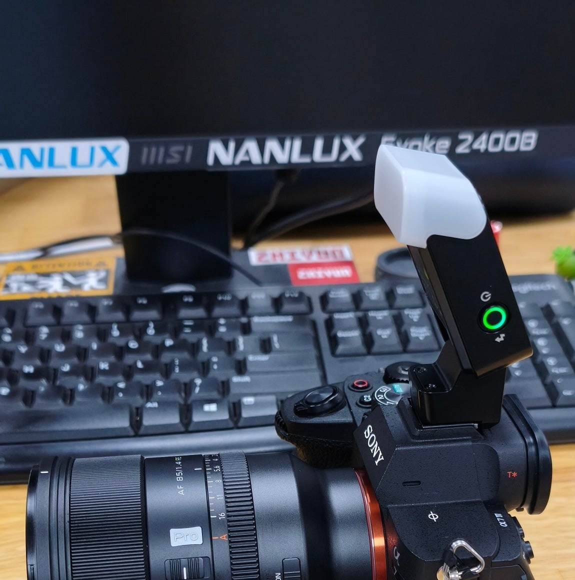 Đèn Flash Viltrox Vintage Z2 (Mẫu mới 2026) Auto TTL Cho Máy Ảnh Sony, Fujifilm, Nikon, Canon - Chính Hãng