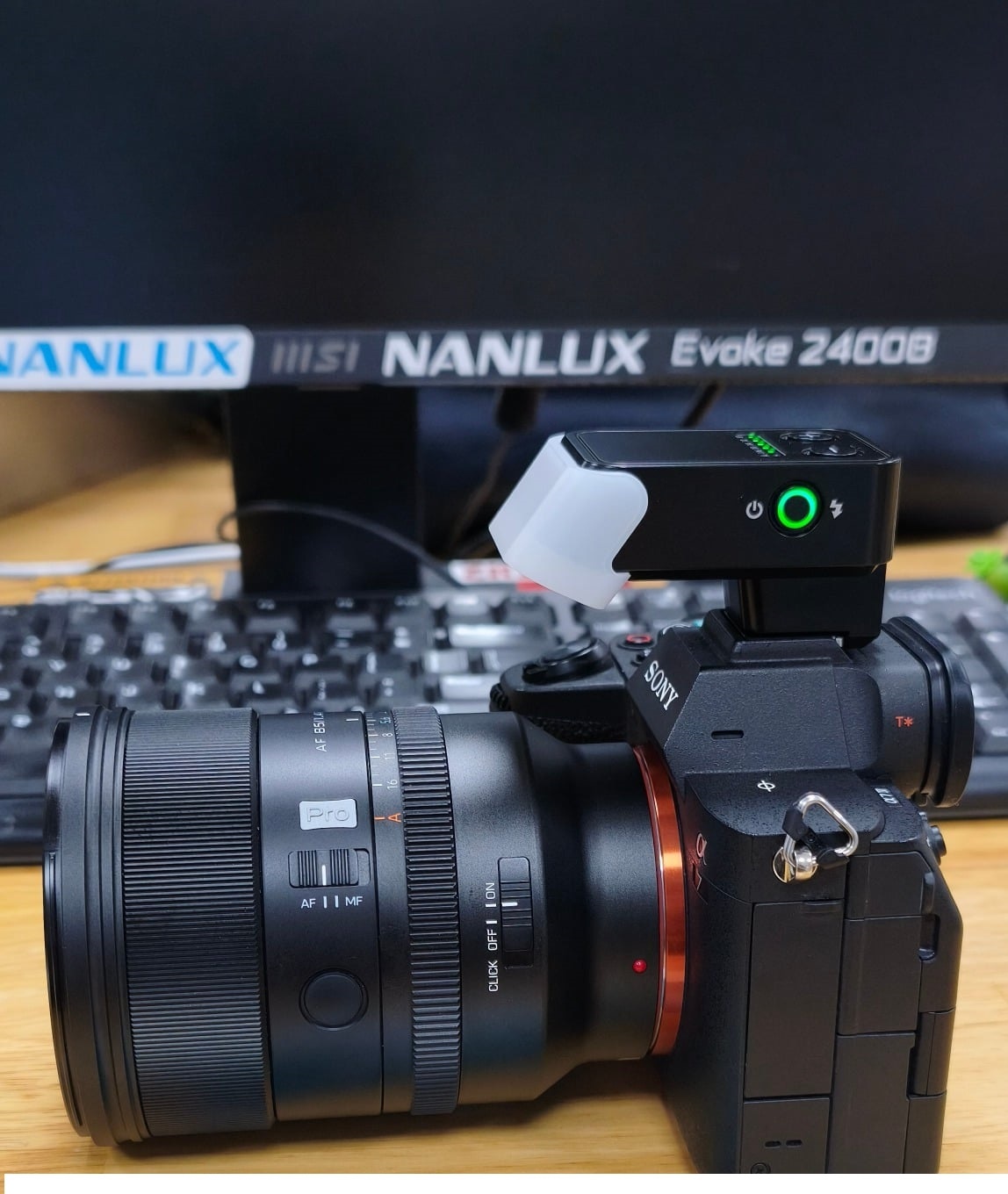 Đèn Flash Viltrox Vintage Z2 (Mẫu mới 2026) Auto TTL Cho Máy Ảnh Sony, Fujifilm, Nikon, Canon - Chính Hãng