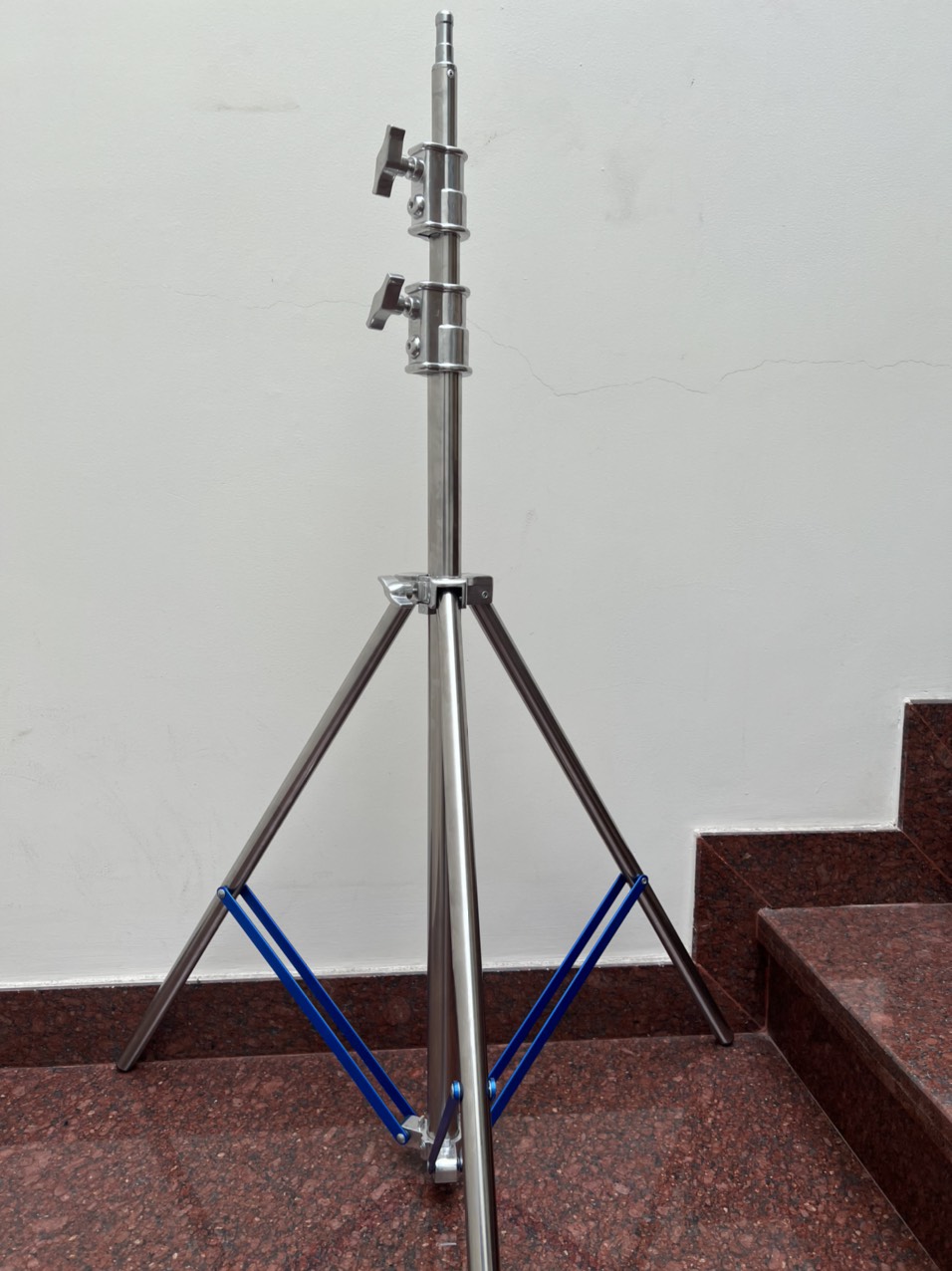 Chân Đèn Flash Inox J255 Pro