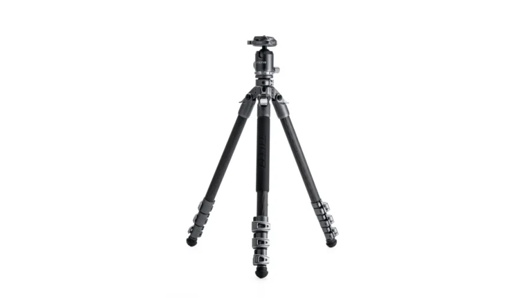 Chân máy Tilta BT05 Travel Ball Head with 3-Stage Carbon Fiber Tripod Legs (5KG) (Chính hãng )