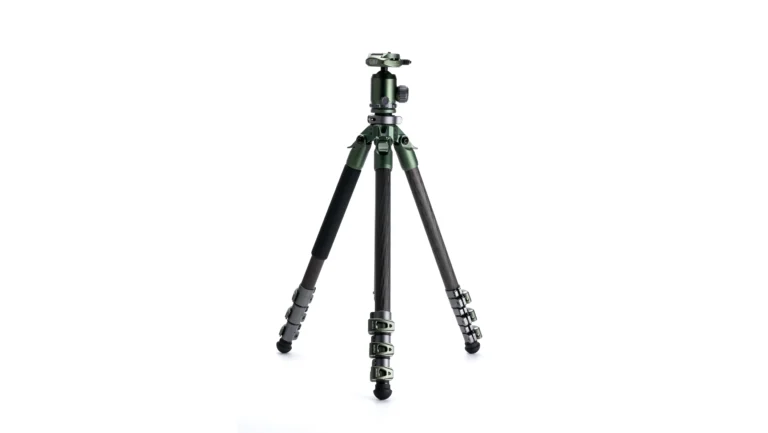 Chân máy Tilta BT05 Travel Ball Head with 3-Stage Carbon Fiber Tripod Legs (5KG) (Chính hãng )