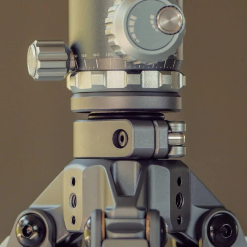 Chân máy Tilta BT05 Travel Ball Head with 3-Stage Carbon Fiber Tripod Legs (5KG) (Chính hãng )