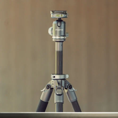 Chân máy Tilta BT05 Travel Ball Head with 3-Stage Carbon Fiber Tripod Legs (5KG) (Chính hãng )