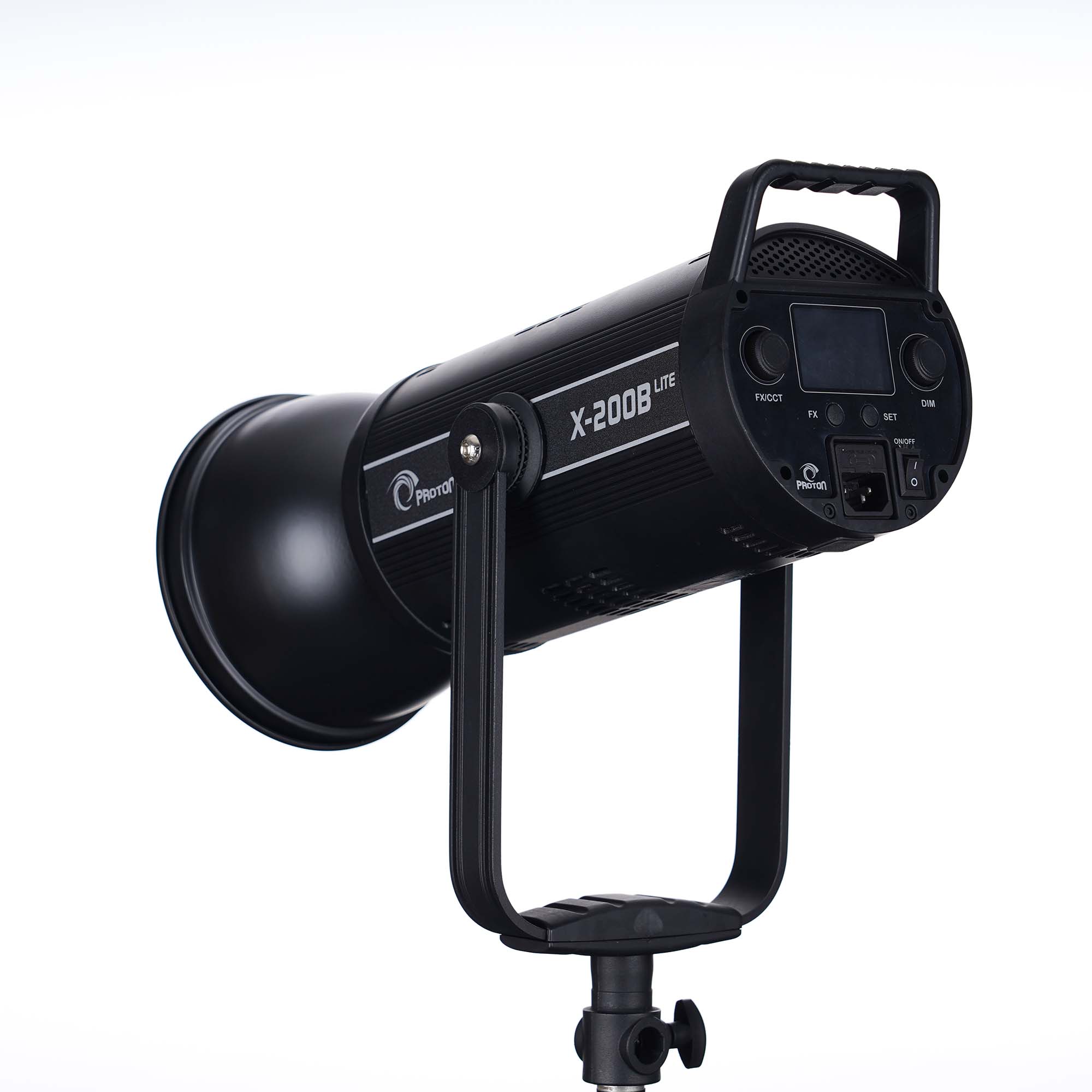 Đèn led Proton Xlite X-200Bi 2800K-6500K