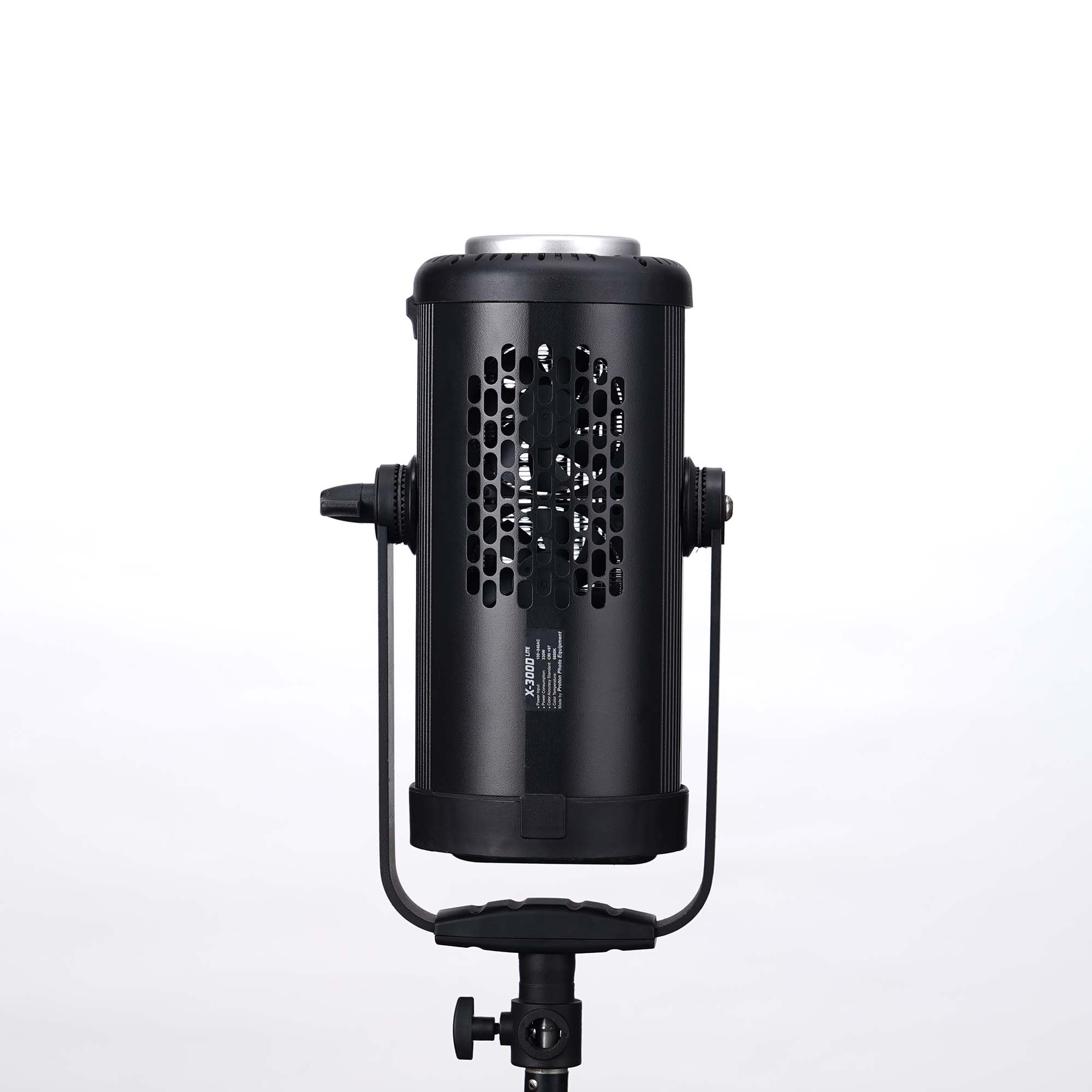 Đèn led Proton Xlite X-300D 5600K