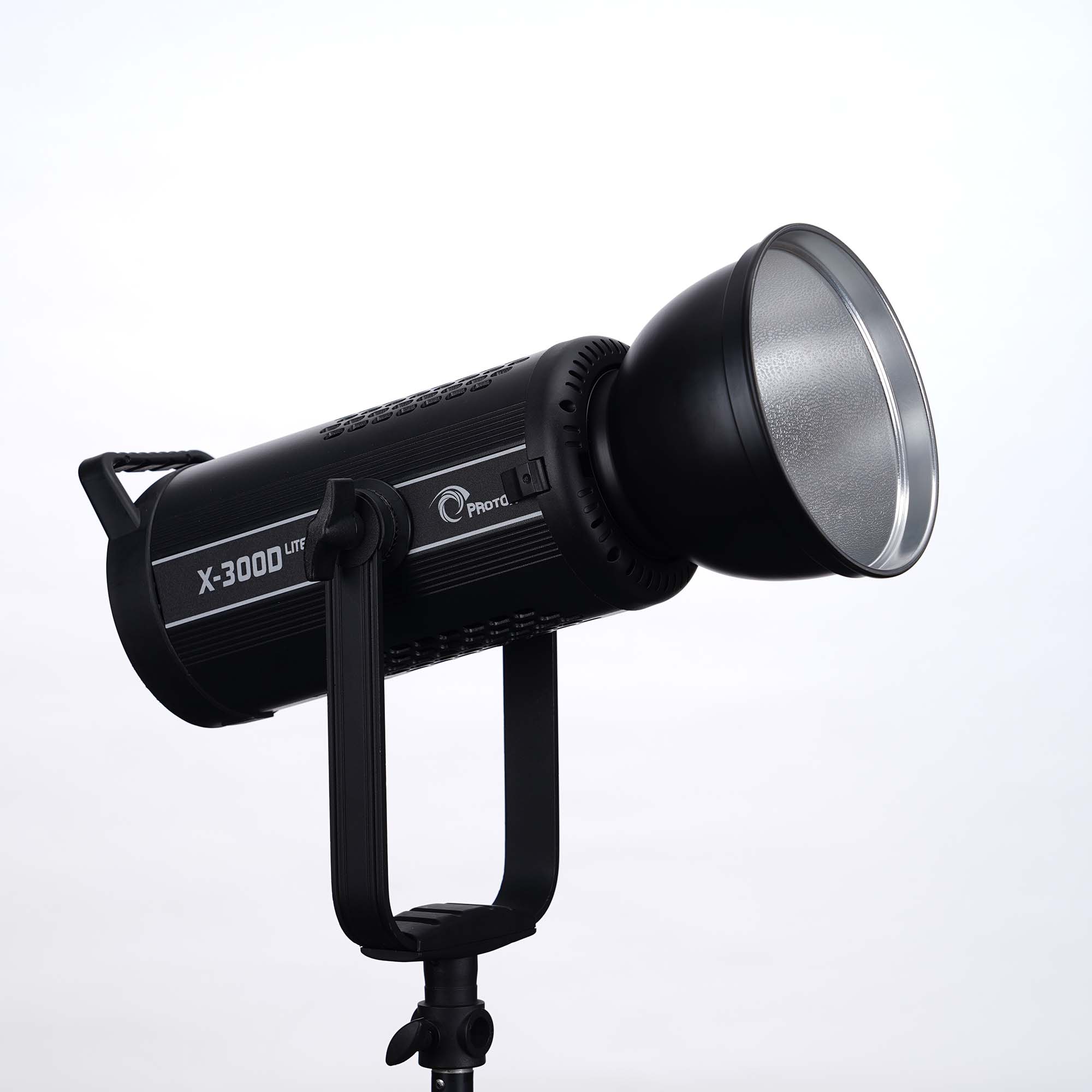 Đèn led Proton Xlite X-300D 5600K