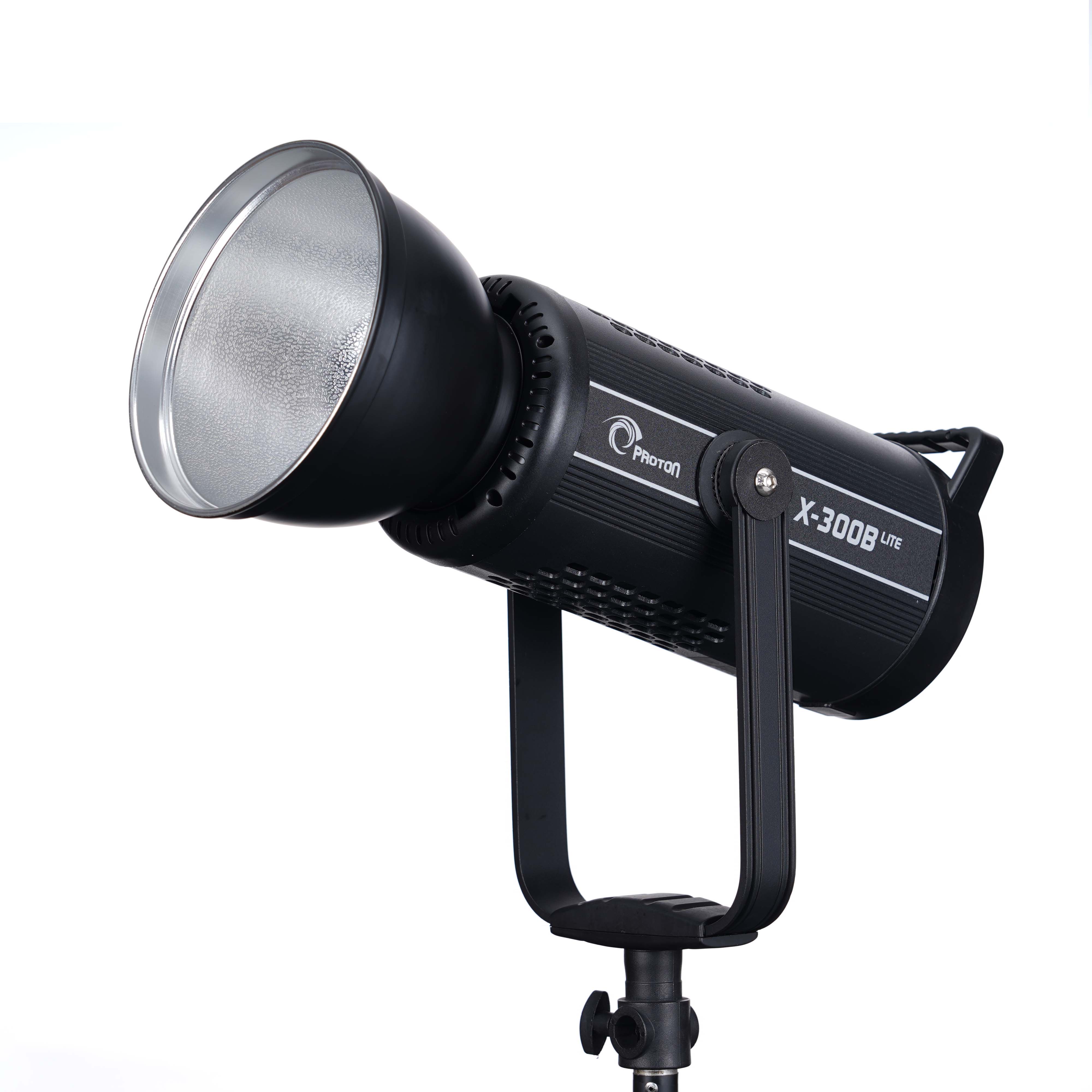Đèn led Proton Xlite X-500D 5600K