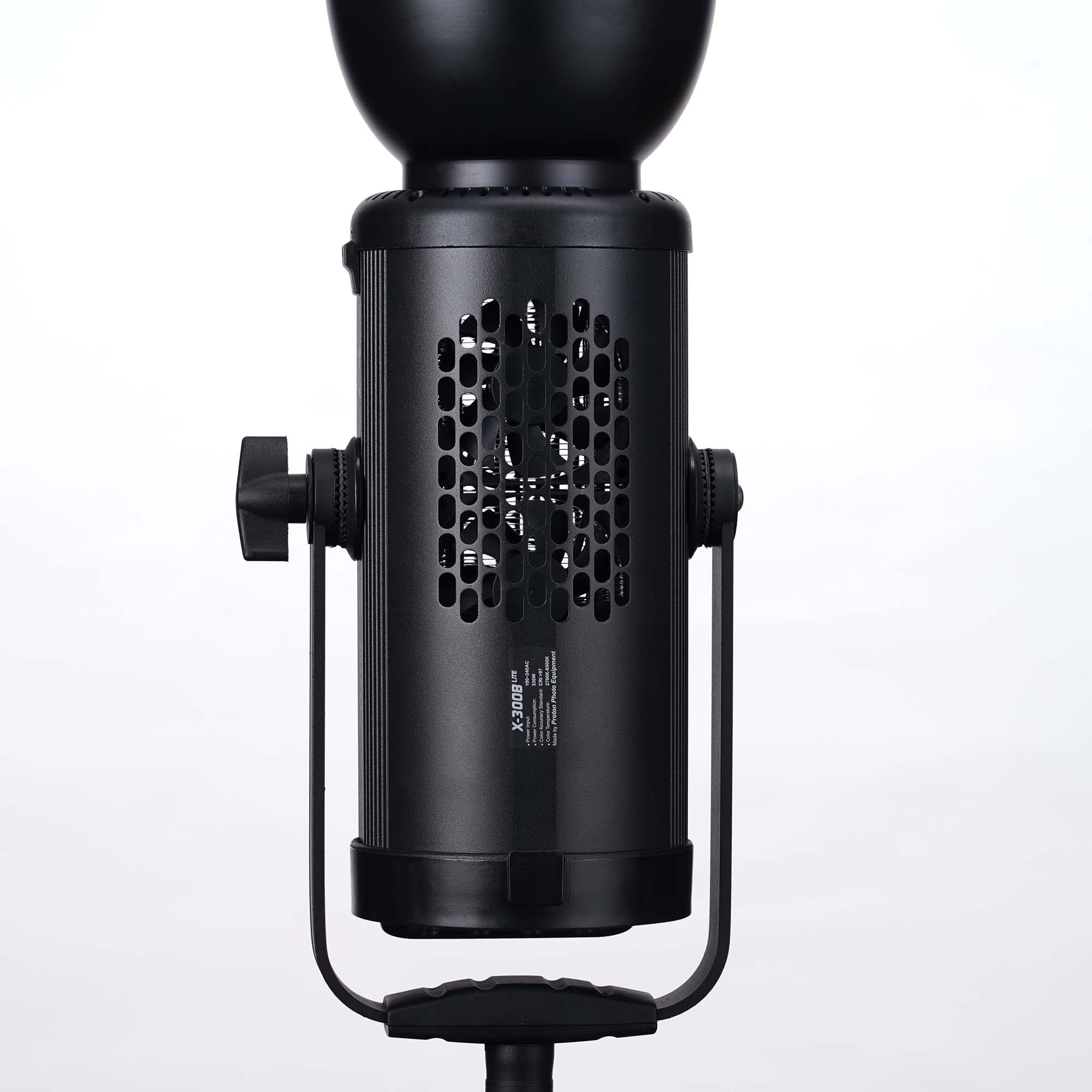 Đèn led Proton Xlite X-500D 5600K