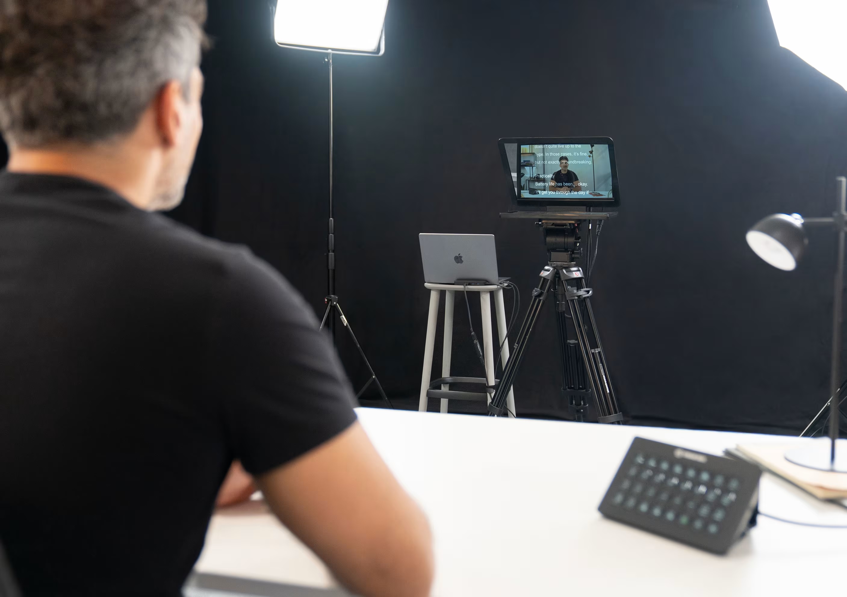 Máy nhắc chữ Elgato Prompter XL 15.6 inch - 10WAG9901 - bảo hành 24 tháng