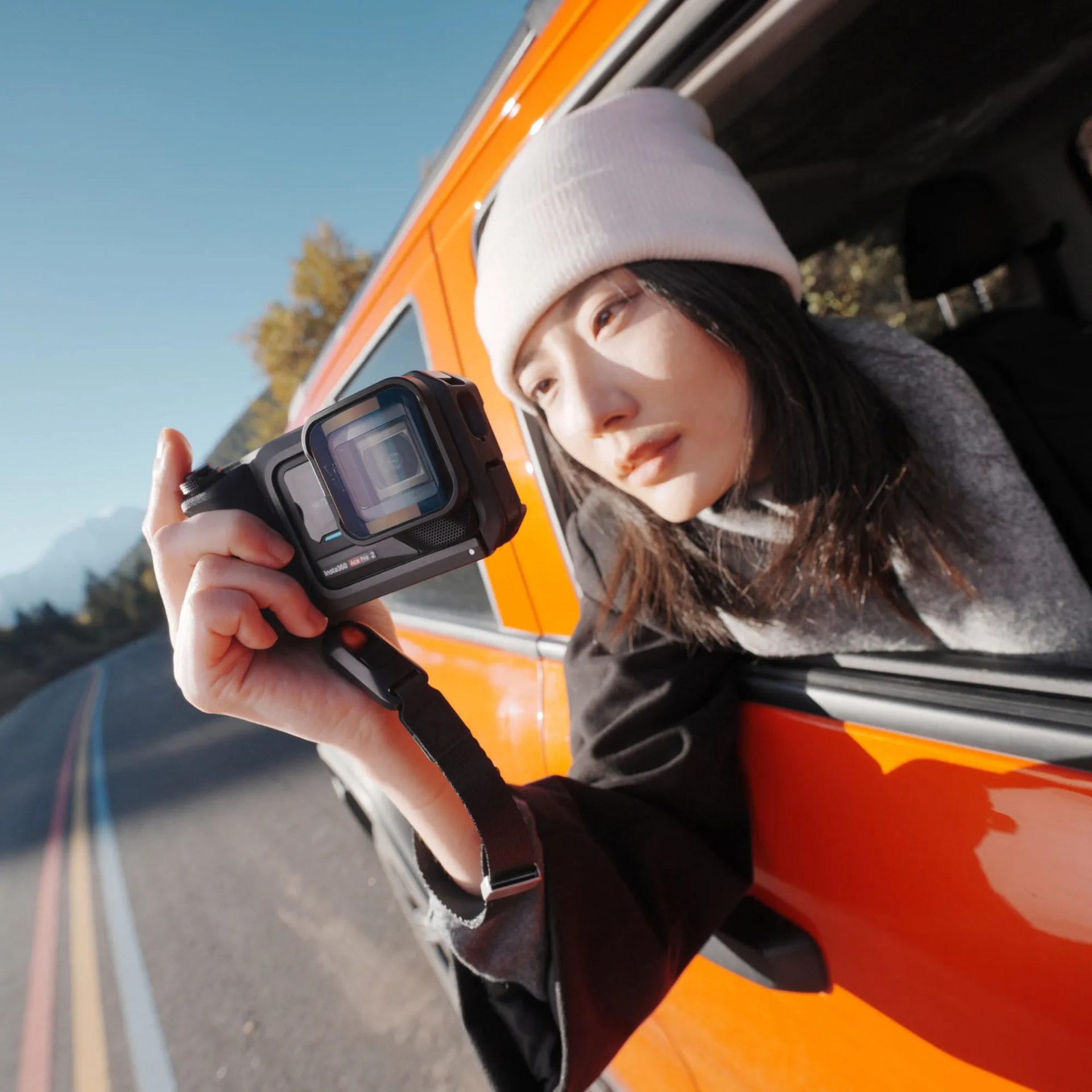 Insta360-Ace-Pro-2-Ultimate-Videography-Bundle-4.jpg?v=1781235831