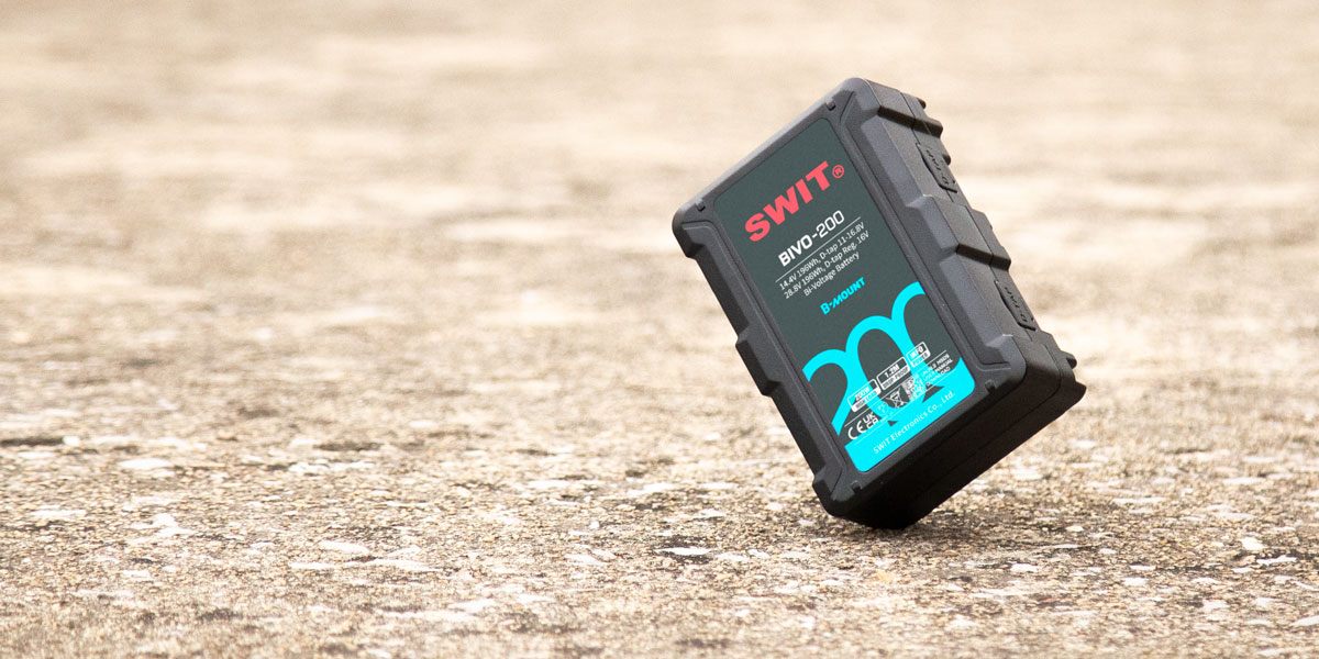 Pin-Swit-BIVO-200-196Wh-Bi-voltage-B-mount-Battery-Pack.jpg?v=1774671051