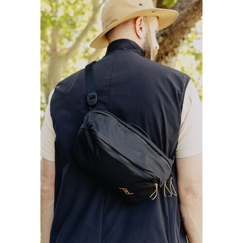 Tui-deo-Peak-Design-Outdoor-Sling-4L-15.jpg?v=1781599932