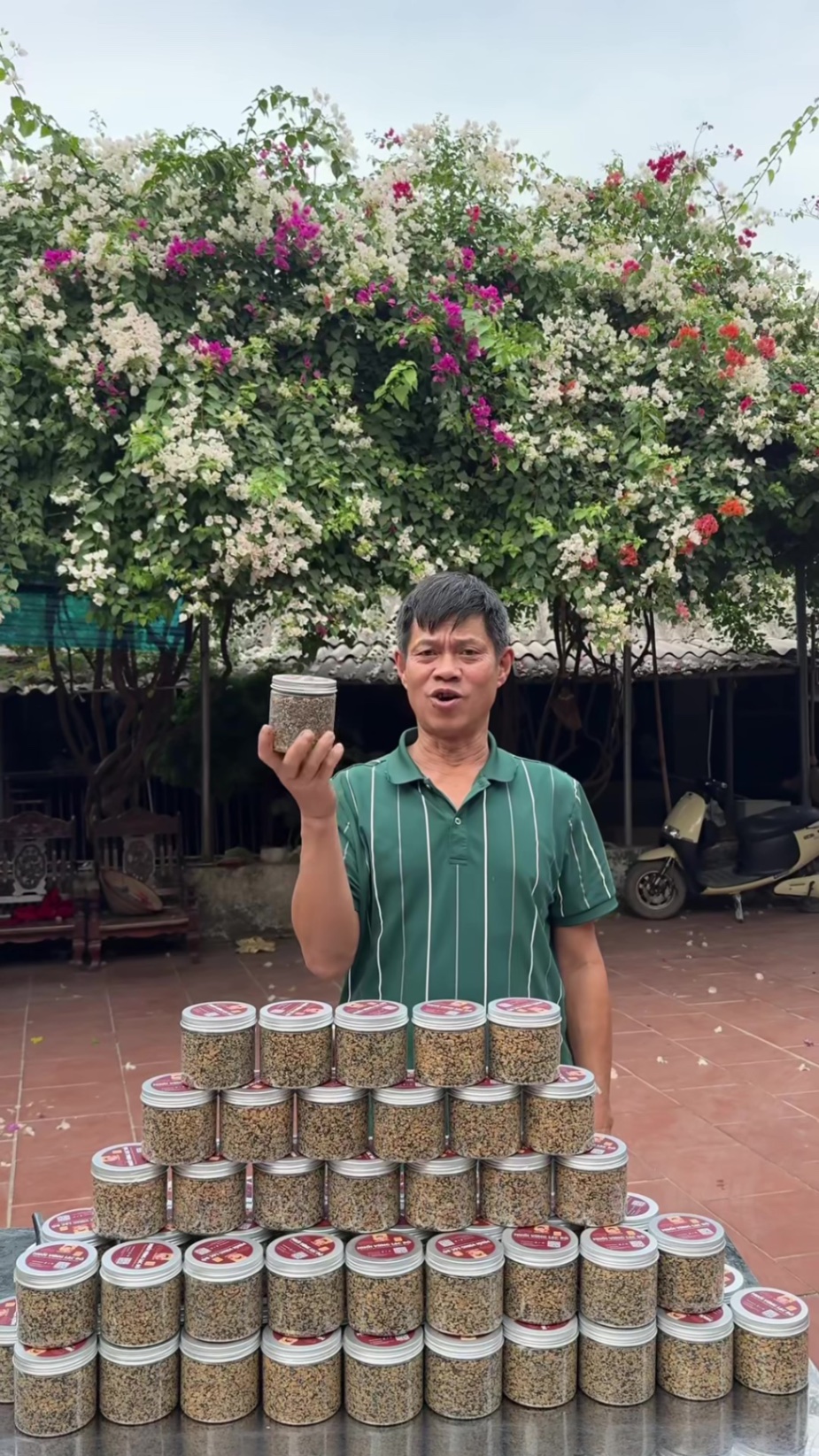 1 hộp muối vừng lạc đỏ 350gr