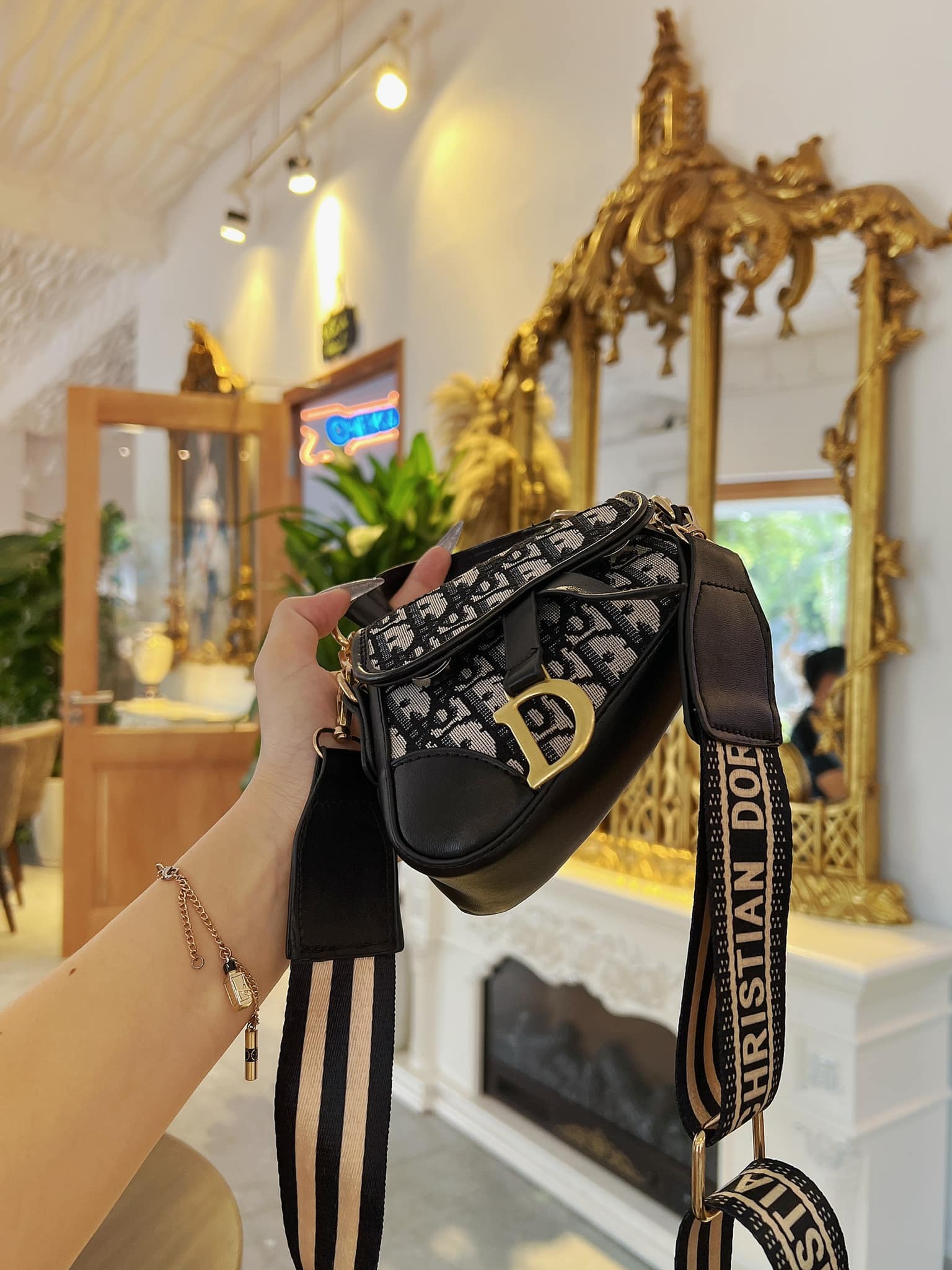 TÚI D.R YÊN NGỰA MINI