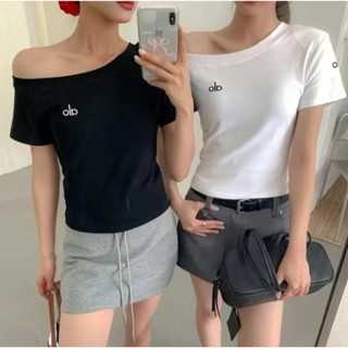 ÁO LỆCH VAI CHỮ ALO 3 MÀU - Đen