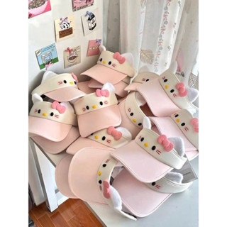 MŨ LƯỠI TRAI NỬA ĐẦU HELLO KITTY - Hồng