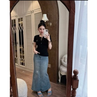 ÁO ZIP CỔ TRÒN CÁI CÚC THÊU NGỰA - Đen