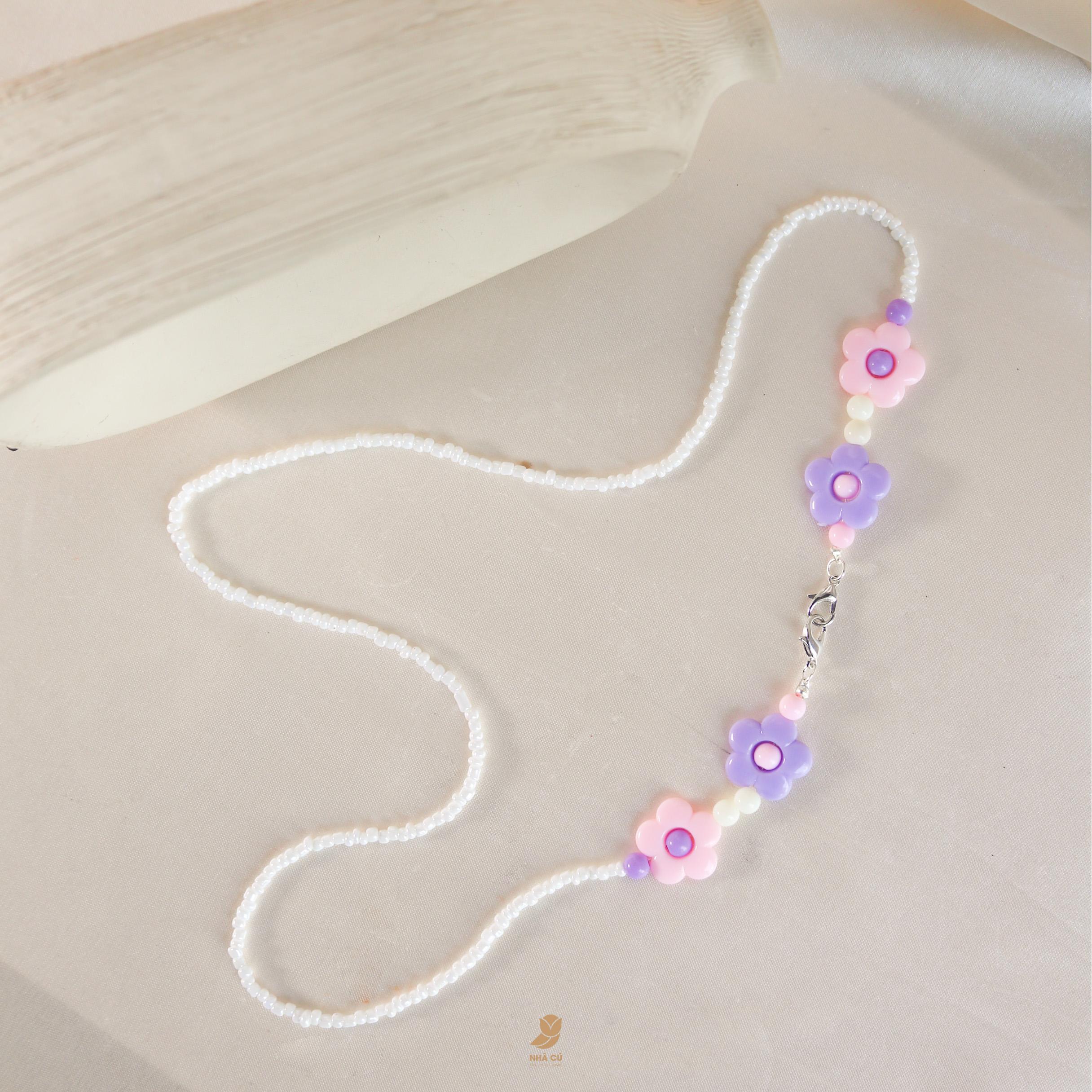 A - Dây khẩu trang cườm trắng hoa lớn 11