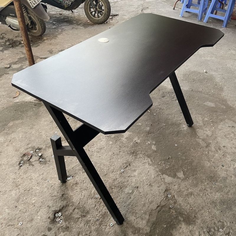 Bàn chữ K/Mặt carbon (có hoa văn) - đen