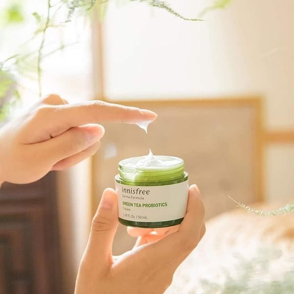 Innisfree Derma Formula Green Tea Probiotic Cream