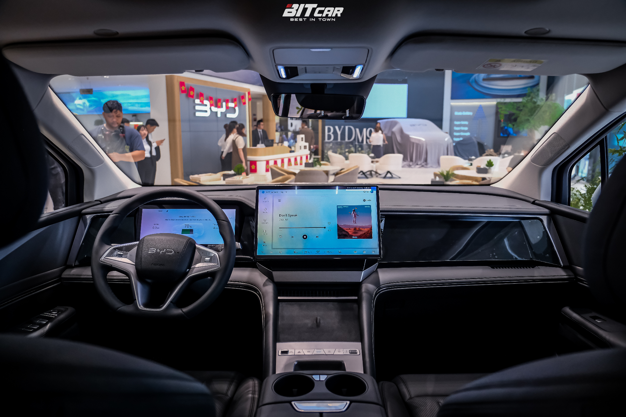 BYD-VIET-NAM-CHINH-THUC-GIOI-THIEU-MAU-XE-BYD-M9-HOAN-TOAN-MOI_blob-5.jpg