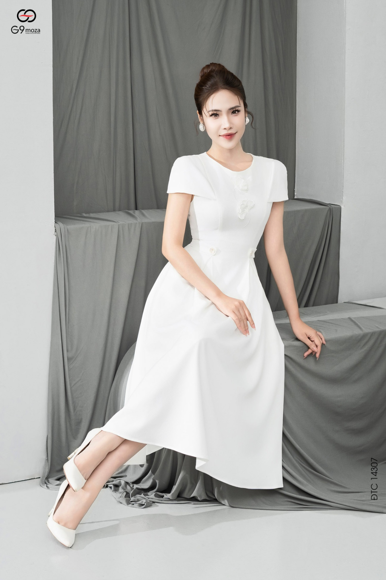 Đầm tay kếp đính hoa 3D 25S16ĐTCX14307-2