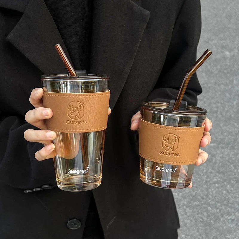 Cốc uống nước có bao da