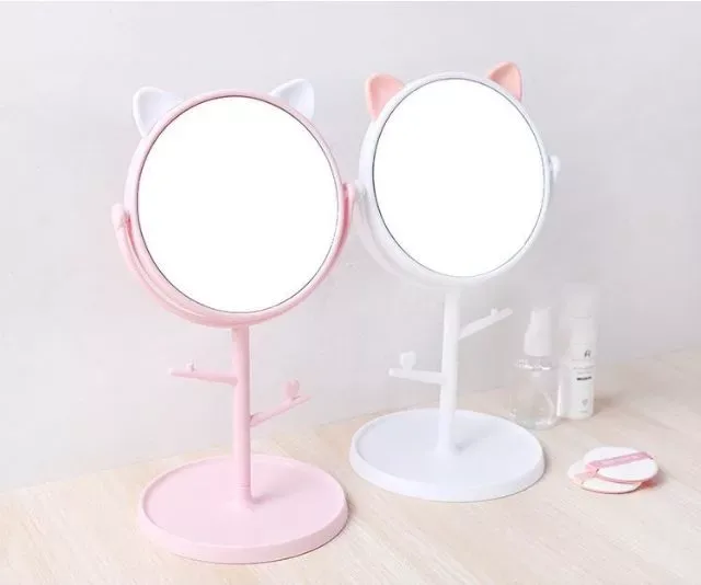 Gương để bàn tai mèo