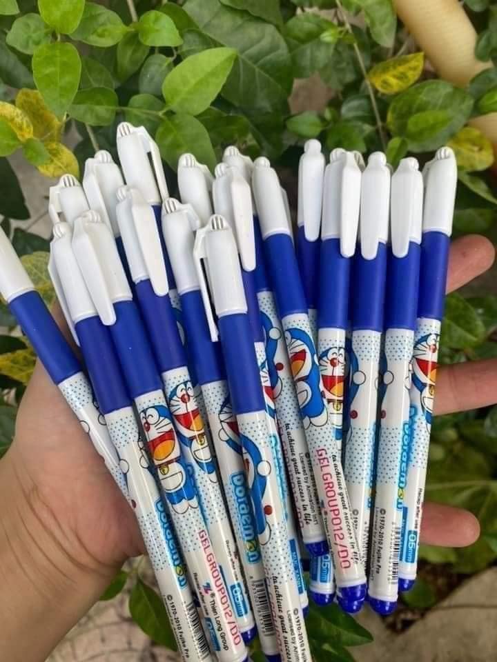 Hộp bút doraemon