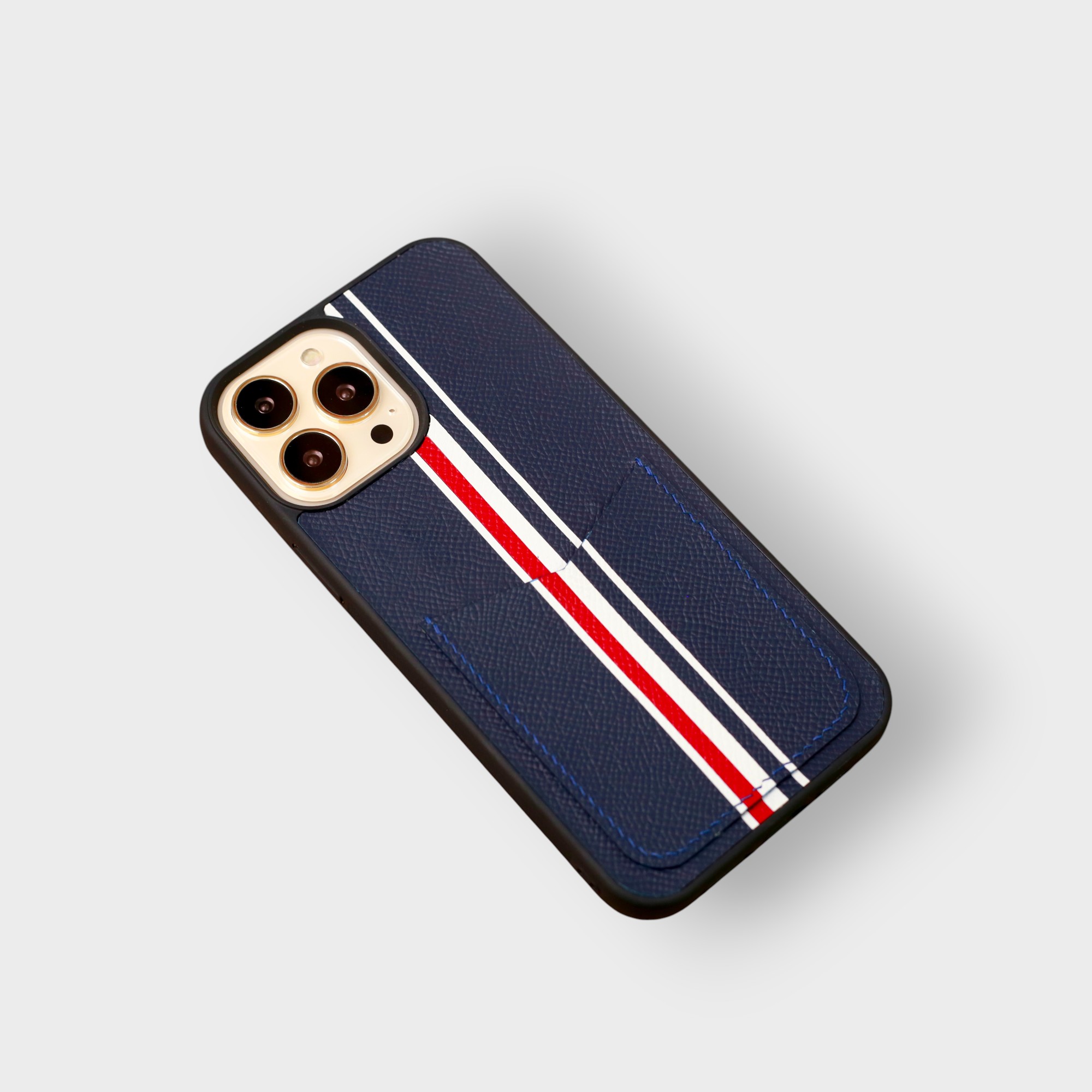 LS0345 - Ốp da thủ công viền đen Thom Browne khe thẻ dọc - Epsom - E3 Xanh navy - 16 Promax