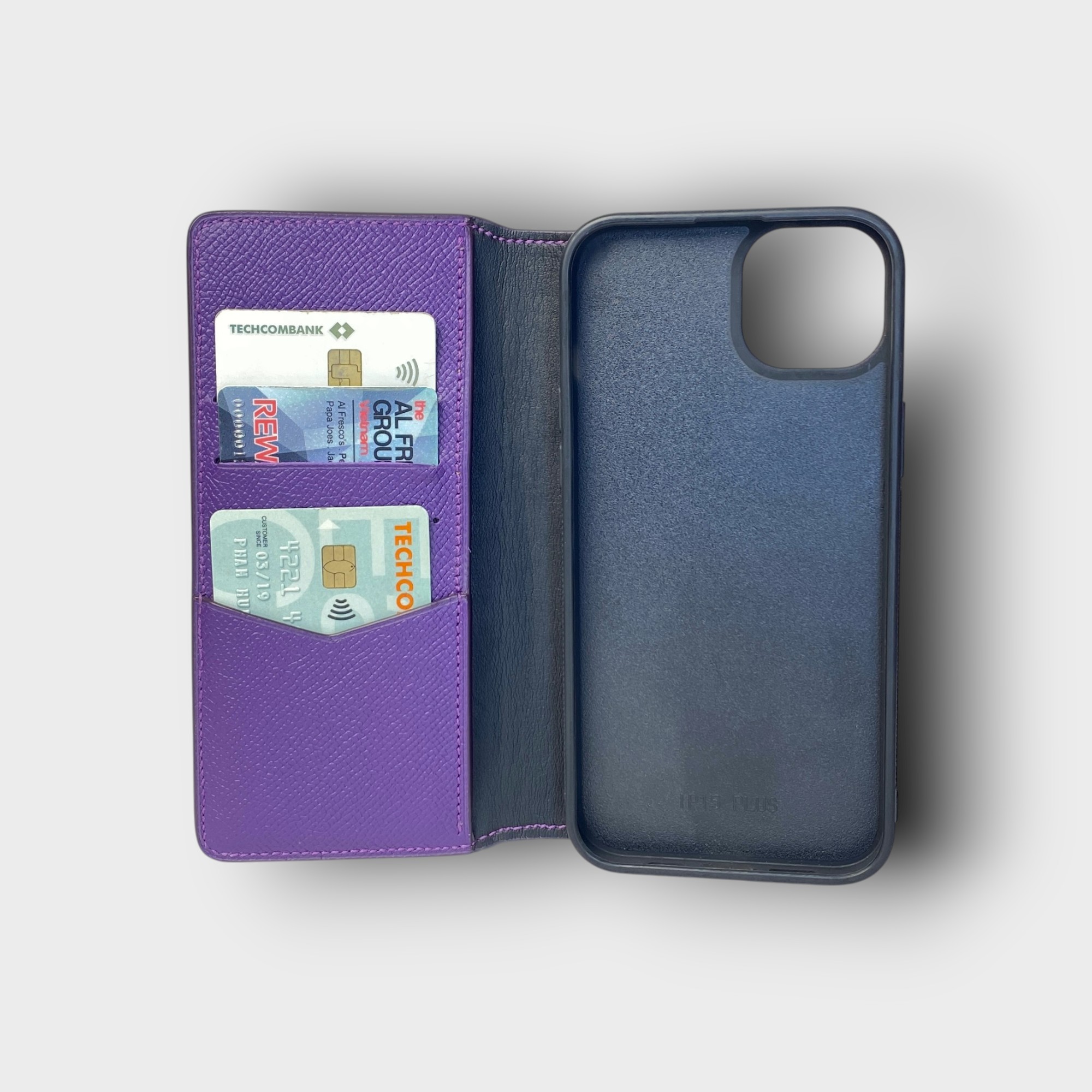 LS0365 - Bao da thủ công viền đen Flip - Epsom - E19 Tím đậm - 15 Plus