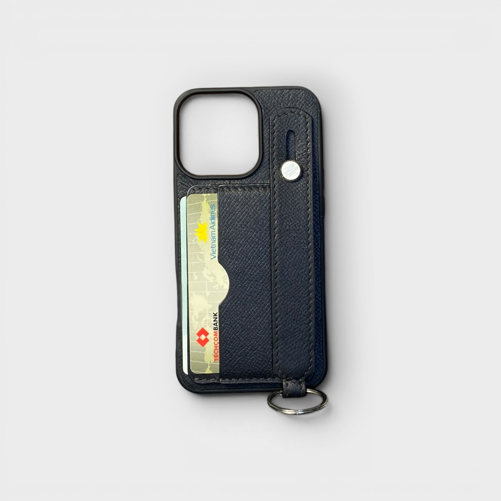 LS0546 - Ốp da thủ công viền đen 2 khe thẻ handstrap kèm dây đeo - Epsom - E1 Đen - 13 Pro