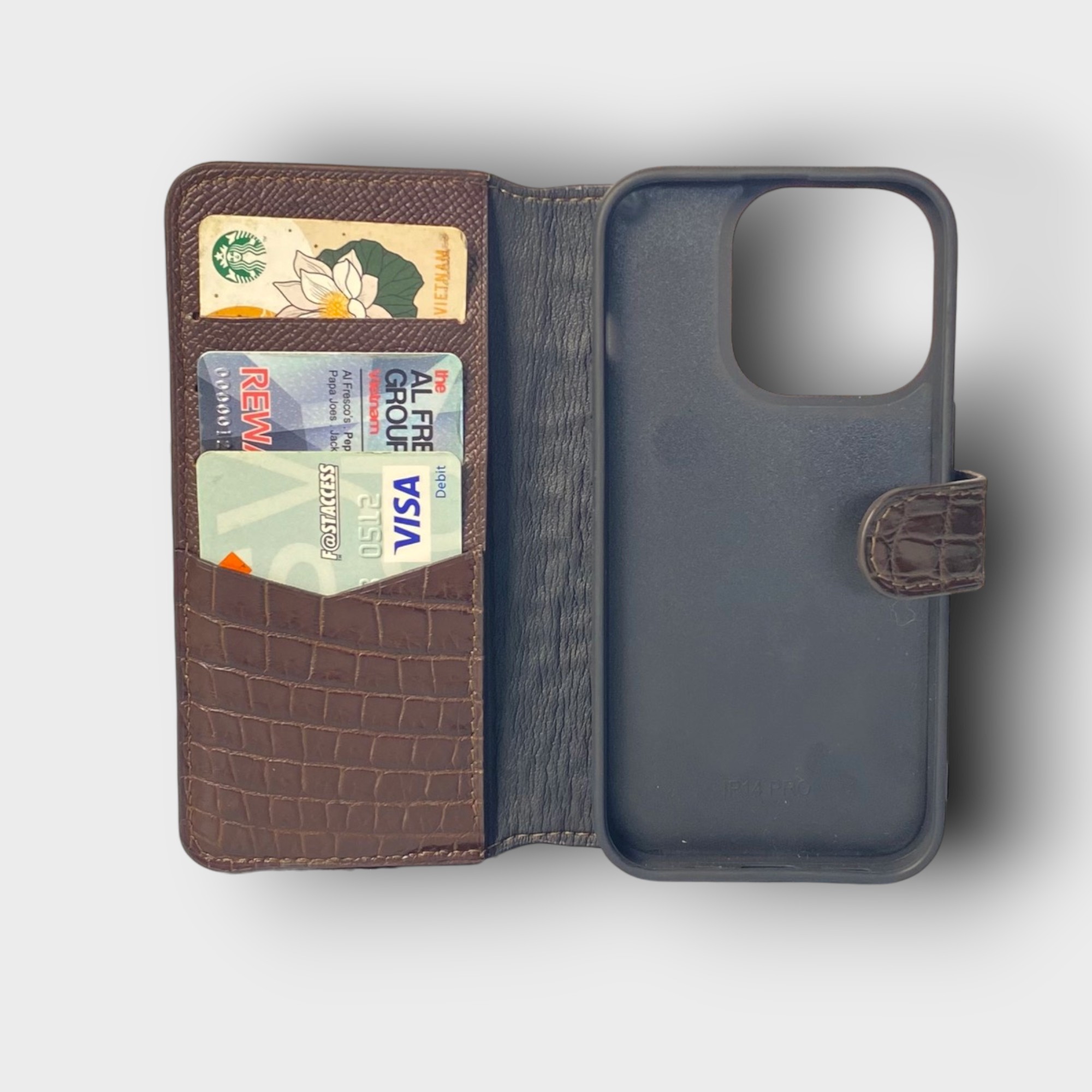 LS0775 - Bao da thủ công viền đen Flip quai cài - Cá sấu - CS4 Nâu cafe - 14 Pro