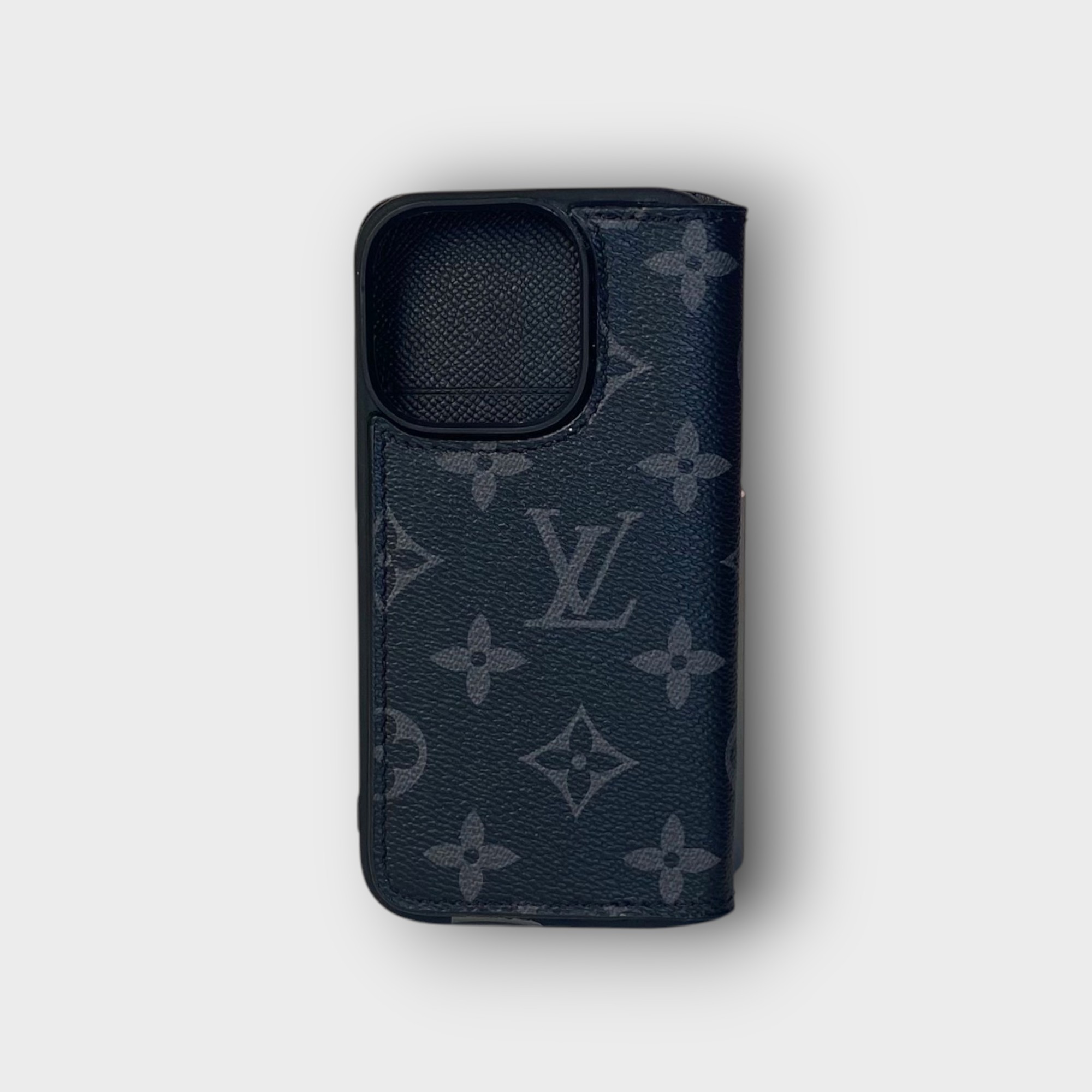 LS0790 - Bao da thủ công viền đen Flip - LV - LV chữ trắng - 14 Pro