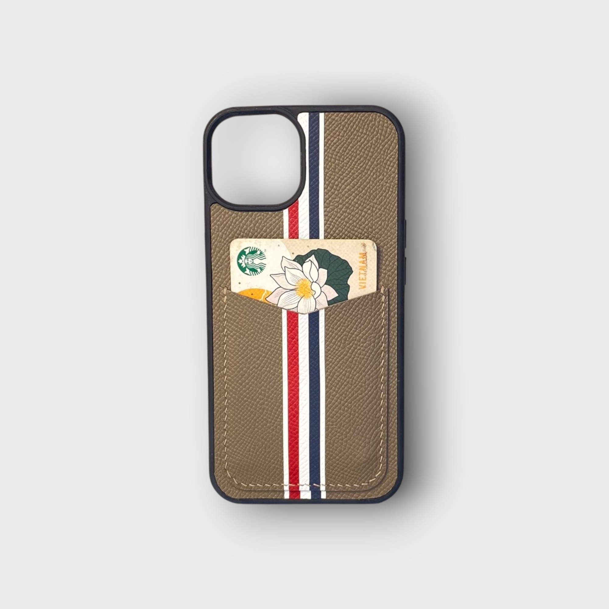 LS0916 - Ốp da thủ công viền đen Thom Browne khe thẻ dọc - Epsom - E15 Nâu tây - 13