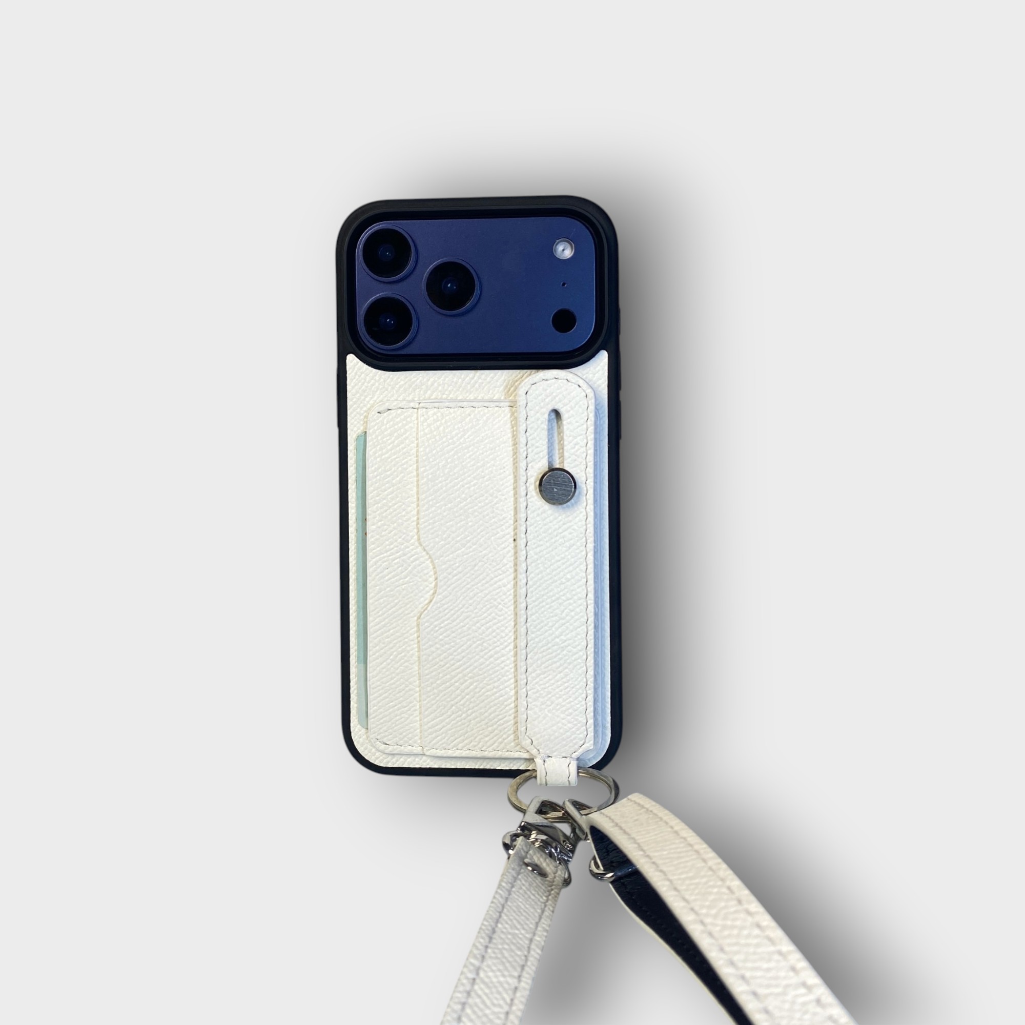 LS0947 - Ốp da thủ công viền đen 2 khe thẻ handstrap kèm dây đeo - Epsom - E20 Trắng - 17 Promax