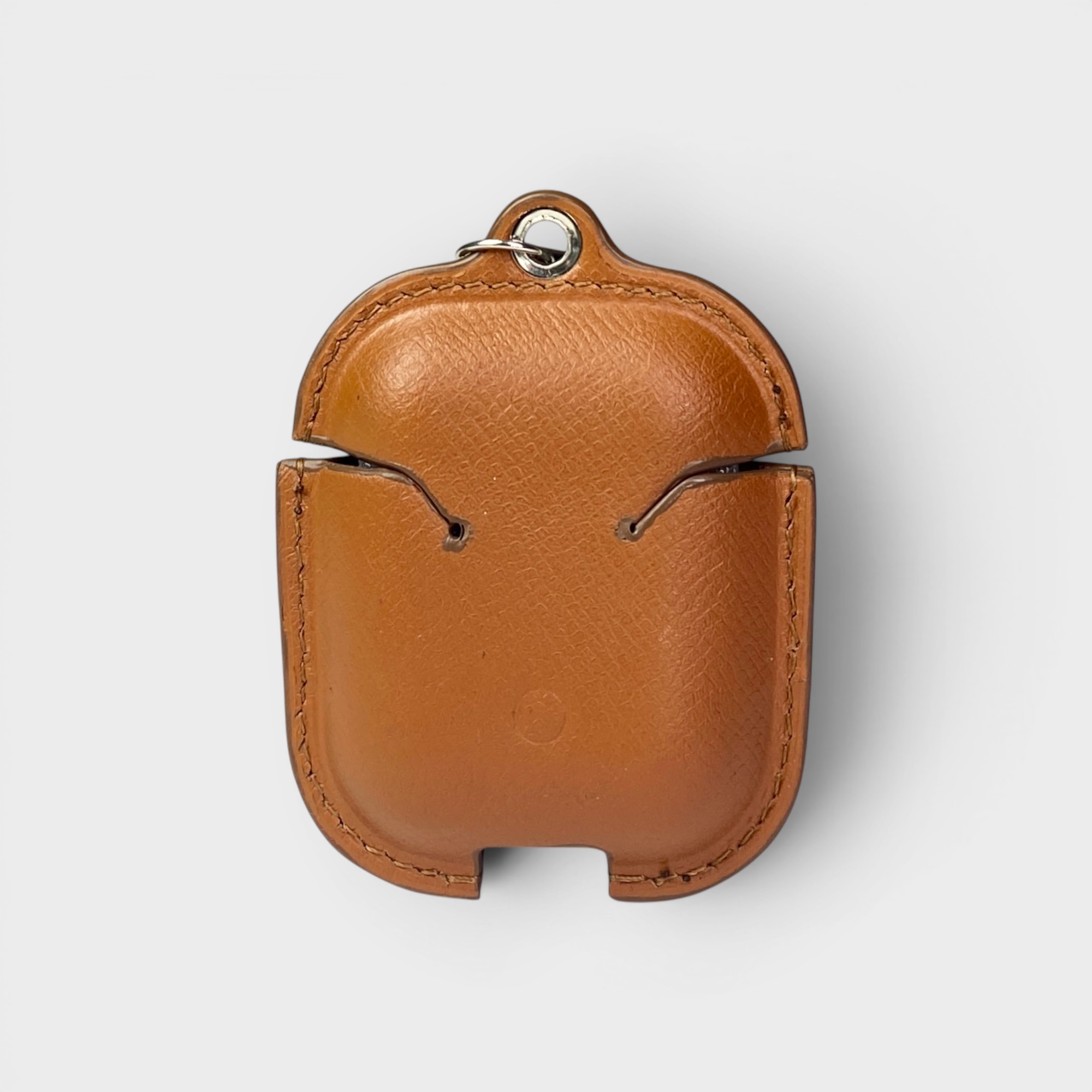 LS1430 - Vỏ airpods da thủ công cúc bấm - Epsom - E16 Nâu bò - Airpod 1/2