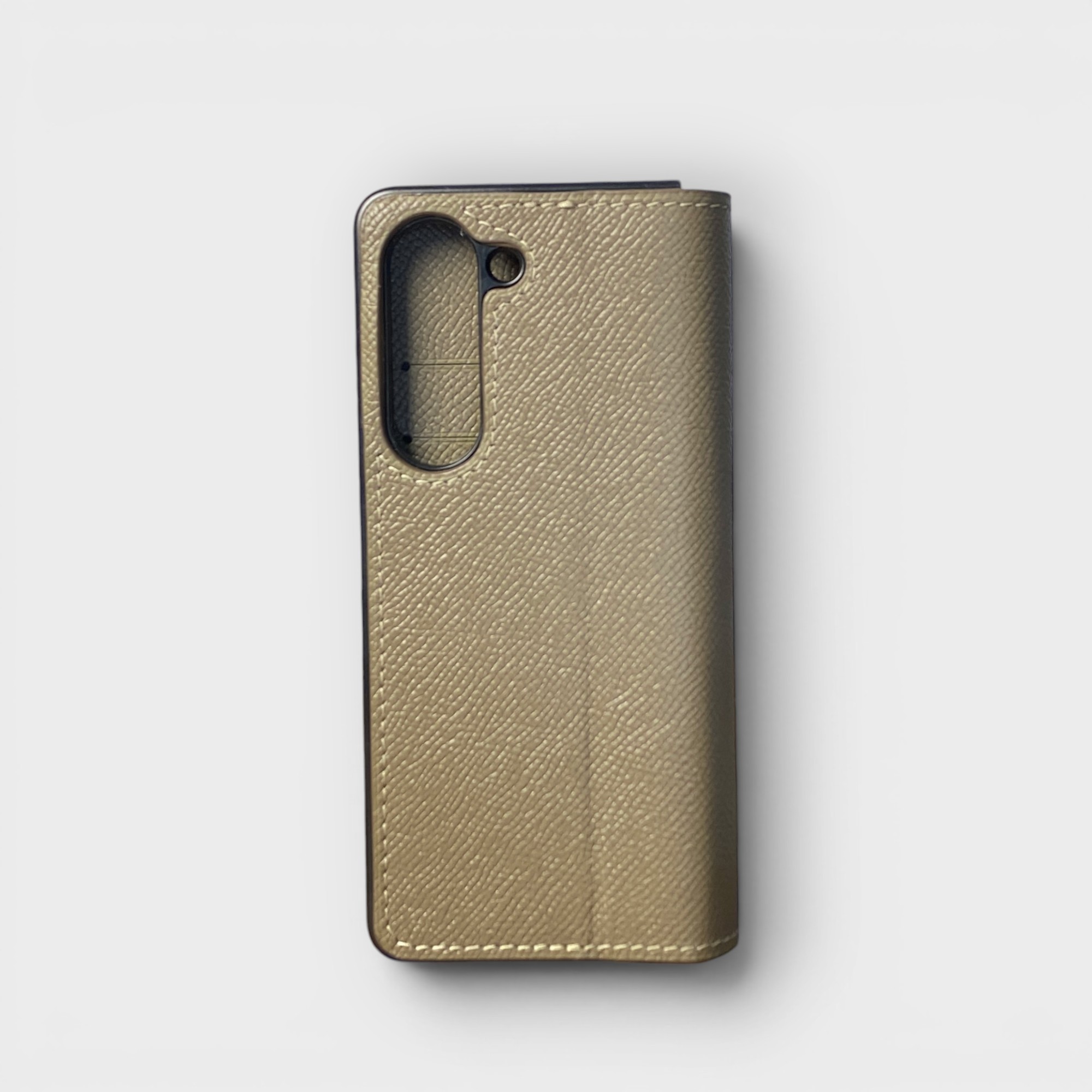 LS1492 - Bao da thủ công viền đen Flip - Epsom - E15 Nâu tây - Z Fold 5