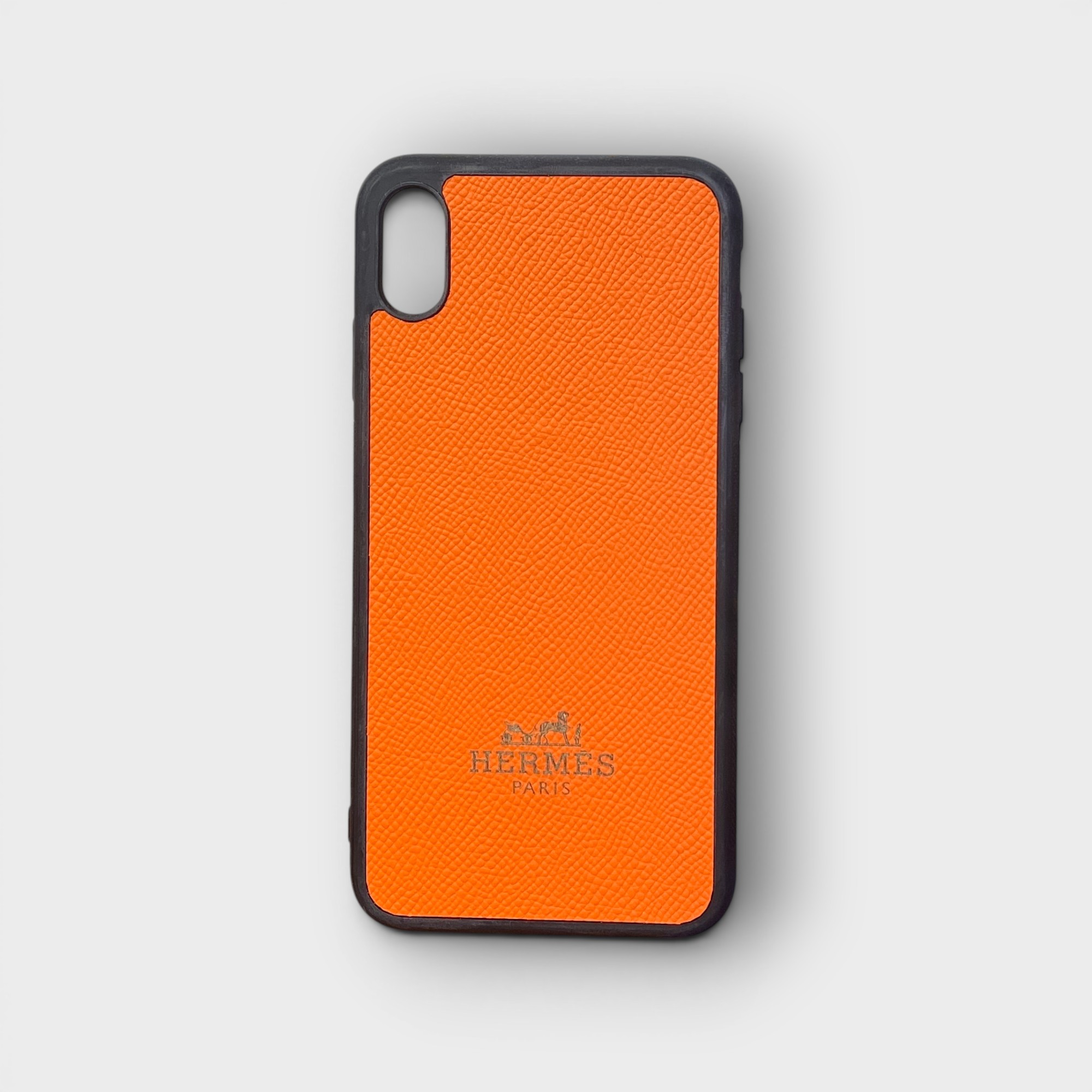 LS1548 - Ốp da thủ công viền đen khắc Hermes - Epsom - E11 Cam - XS Max