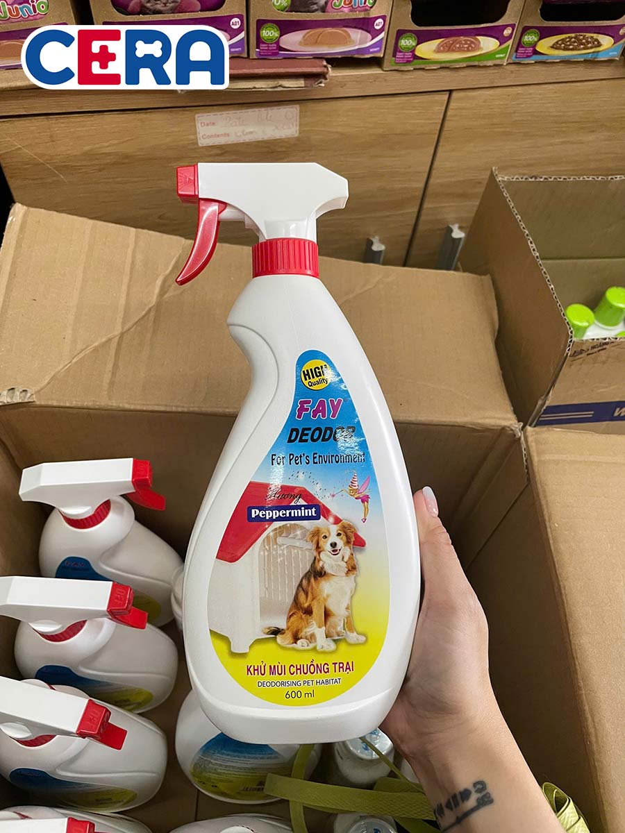 Chai Xịt Khử Mùi Vệ Sinh Chuồng Trại - Fay Deodor 600ml