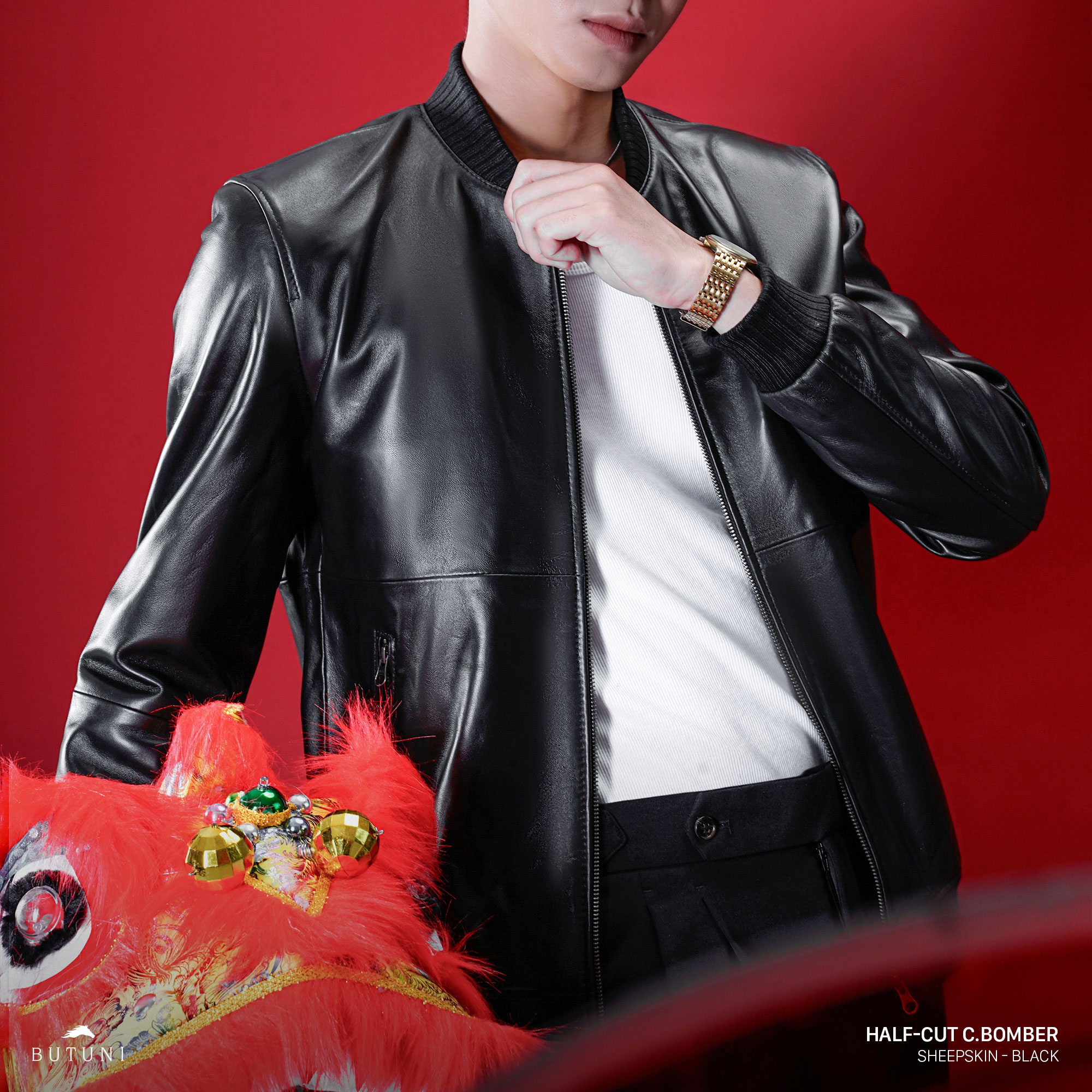RED-ELEGANCE-Thuong-Vi-Thu-10.jpg