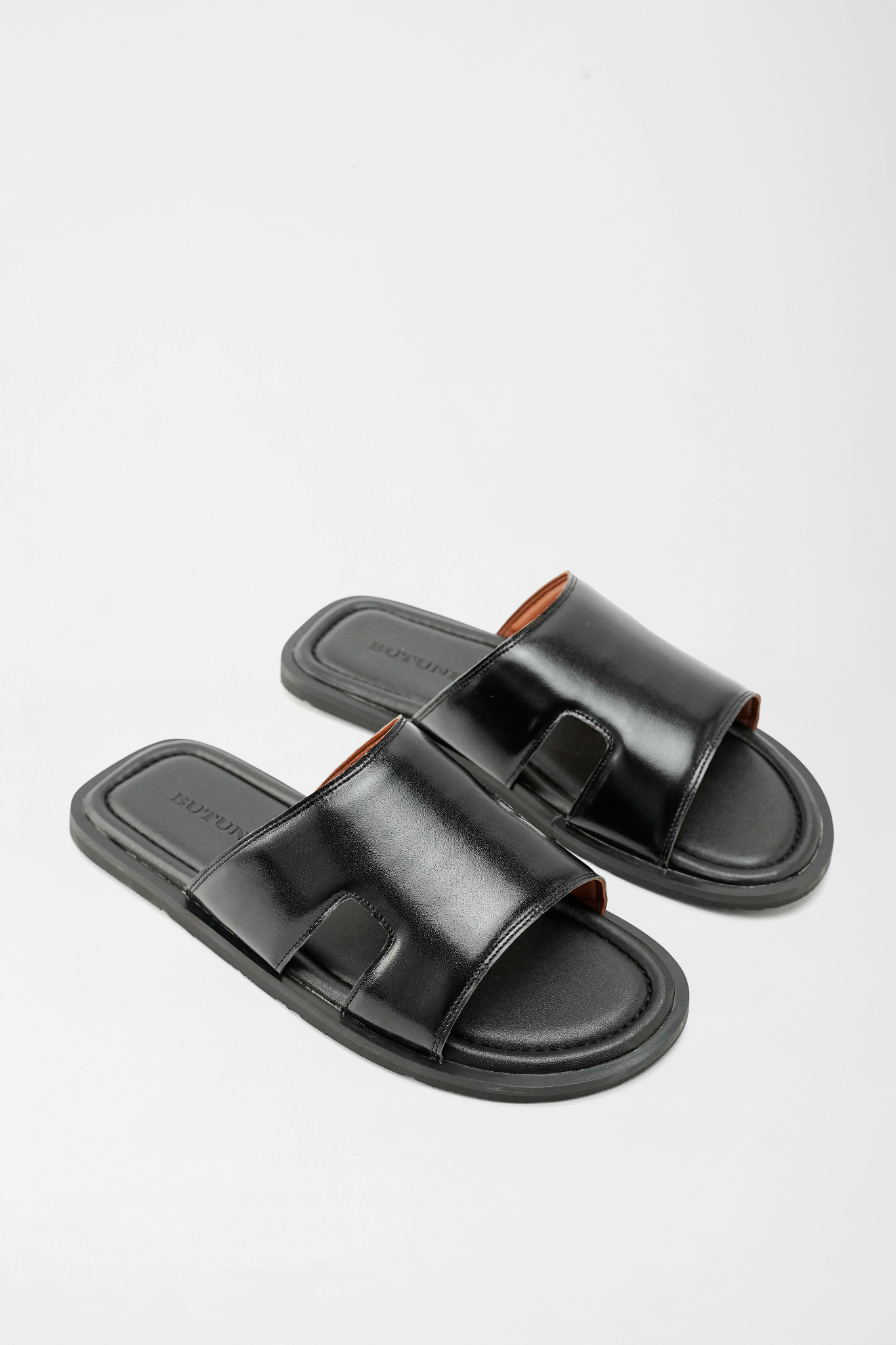 Mellow C Single Slippers - Black