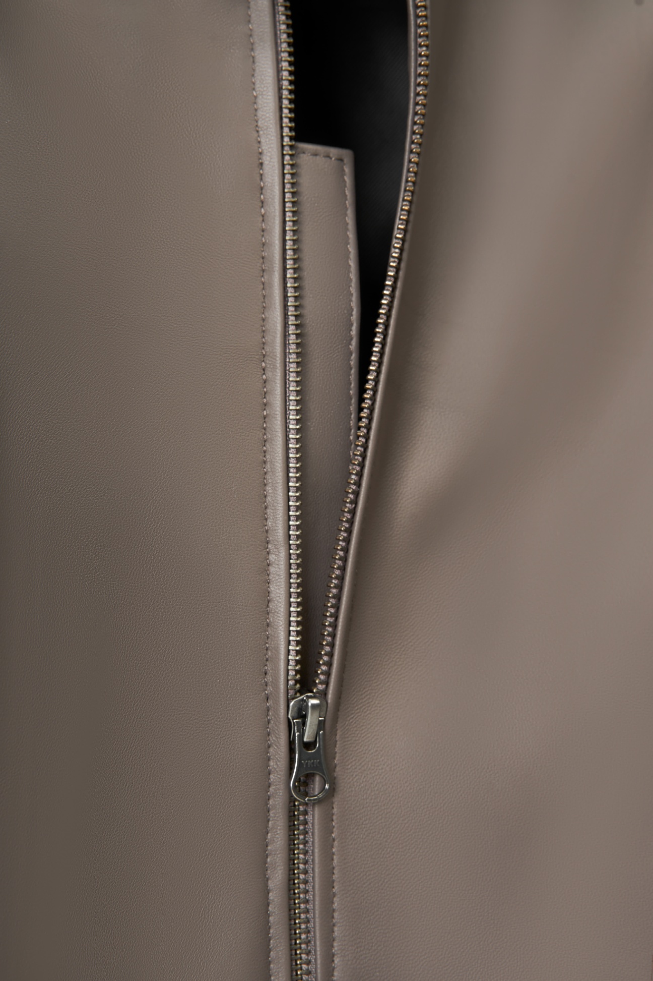 Lucen S.Bomber - Semi Aniline - Dark Gray