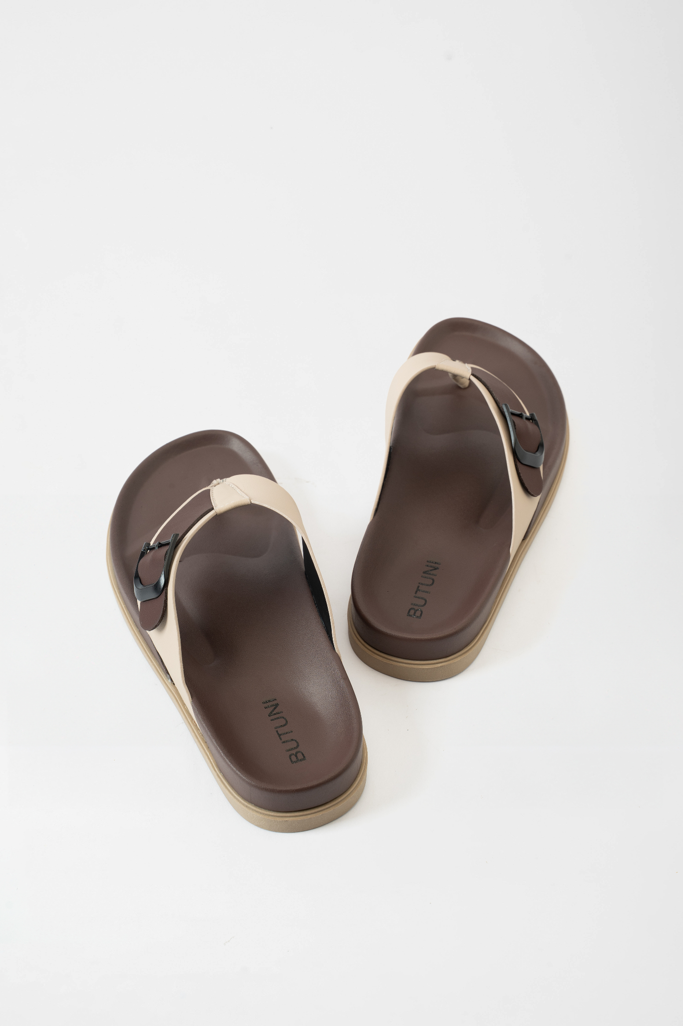 Casual Flip-Flops - Beige